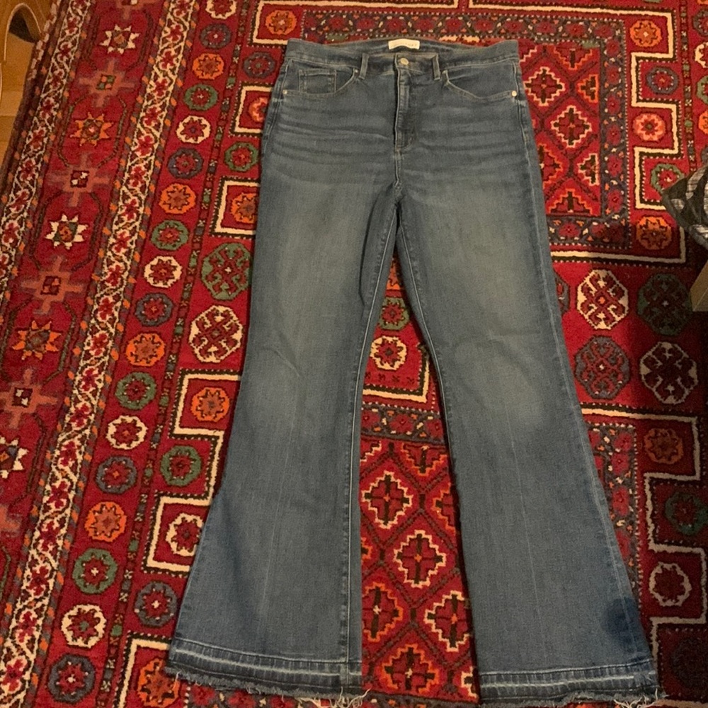AMAZING Slim Flare Jeans♥️♥️♥️LOFT Size 31//12